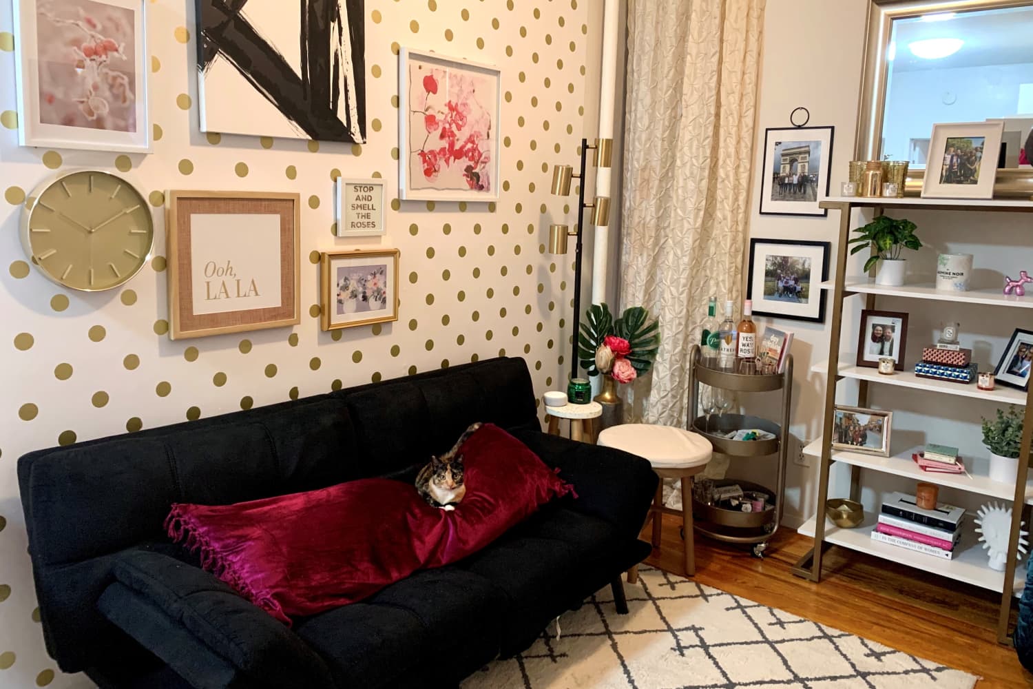 Removable Wallpaper NYC Rental Apartment Photos | Apartment Therapy